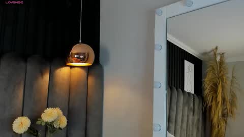 chelsea_bolton_ online show from October 29, 12:18 pm