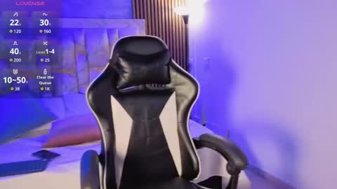 Snapshot of chelsea_dalea chatting on March 22, 8:56 pm chelsea_dalea online show from March 22, 8:56 pm