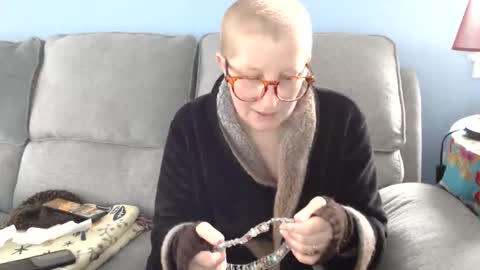 Chelsea online show from April 22, 3:02 pm
