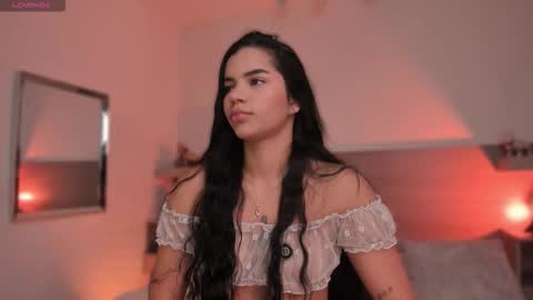 Snapshot of chelsey_hudson chatting on January 16, 11:25 am chelsey_hudson online show from January 16, 11:25 am