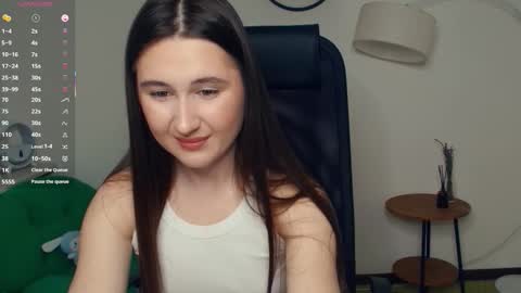 chelsiecleal online show from February 13, 7:43 pm