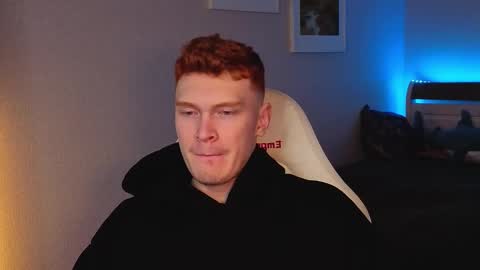 Snapshot of chem1ko chatting on November 28, 11:29 pm LUCASRYANPVT IS OPEN online show from November 28, 11:29 pm