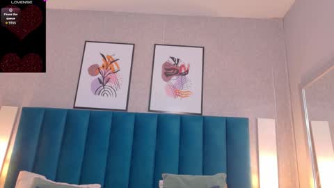   online show from November 10, 7:46 pm