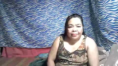 Snapshot of chenita_kits chatting on October 13, 12:16 pm chenita_kits online show from October 13, 12:16 pm