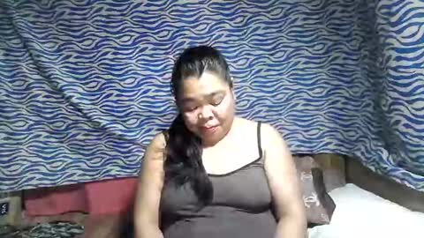 Snapshot of chenita_kits chatting on October 15, 12:27 pm chenita_kits online show from October 15, 12:27 pm