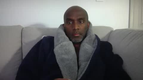 Snapshot of chenthu1979 chatting on April 6, 11:11 am chenthu1979 online show from April 6, 11:11 am