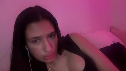 cherliecarmen online show from December 23, 8:57 pm
