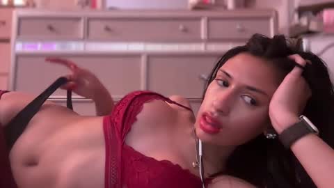 cherliecarmen online show from February 9, 10:00 pm
