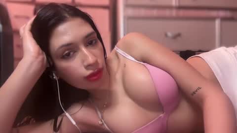 cherliecarmen online show from February 16, 7:16 pm