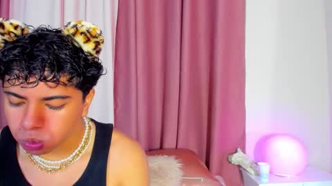 cherry_blossom77 online show from February 1, 12:59 pm