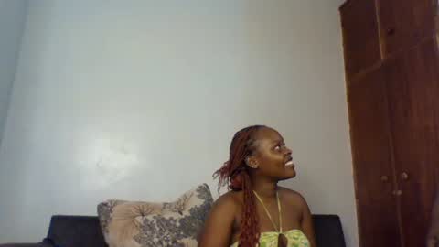 Fafa online show from May 3, 3:51 pm