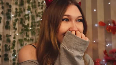 Di online show from November 3, 1:01 pm