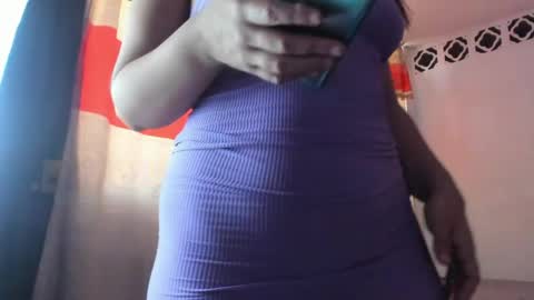 Snapshot of cherry_chocolate chatting on April 27, 9:02 pm hot cherry and tasty chocolate online show from April 27, 9:02 pm