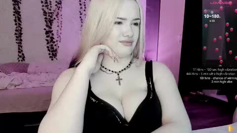 cherry_elfcat online show from March 19, 2:37 am
