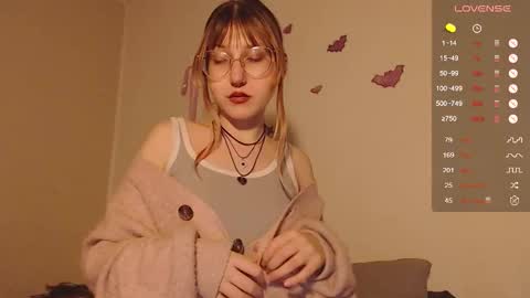 Cheryl online show from November 12, 5:24 pm