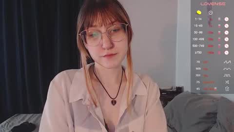 Cheryl online show from November 17, 7:19 pm