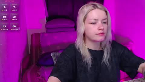 Snapshot of cherry_night666 chatting on July 7, 9:19 pm Morty online show from July 7, 9:19 pm