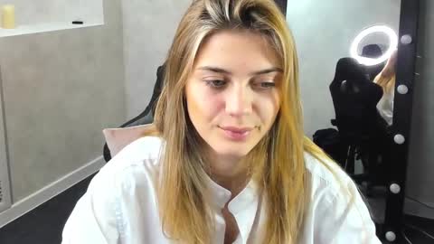 cherry_pr1ce online show from December 24, 10:28 pm