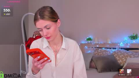 Snapshot of cherry_pr1ce chatting on February 12, 11:55 pm cherry_pr1ce online show from February 12, 11:55 pm