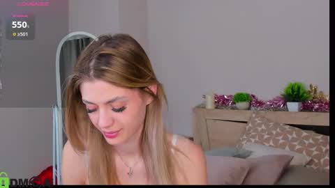 Snapshot of cherry_pr1ce chatting on February 27, 11:38 pm cherry_pr1ce online show from February 27, 11:38 pm