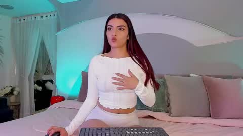 Snapshot of cherry_sins_ chatting on March 14, 7:41 pm Cherry online show from March 14, 7:41 pm