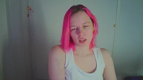 Snapshot of cherrybaby_0 chatting on January 10, 8:49 am cherrybaby_0 online show from January 10, 8:49 am