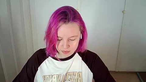 cherrybaby_0 online show from February 28, 8:59 am