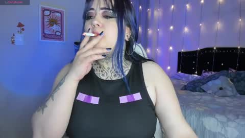 Snapshot of cherrybom_ chatting on April 4, 2:43 am dayis independent model online show from April 4, 2:43 am