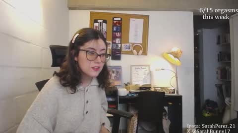Snapshot of cherrybunny21 chatting on December 24, 5:16 am Sarah Prez online show from December 24, 5:16 am