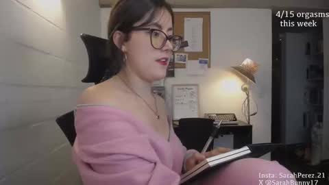 Snapshot of cherrybunny21 chatting on February 25, 4:35 am Sarah Prez online show from February 25, 4:35 am