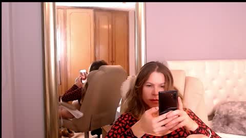 Anna online show from December 4, 2:32 am