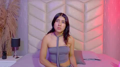 Snapshot of cherrydollxx chatting on September 30, 11:59 am C H E R R Y online show from September 30, 11:59 am