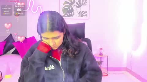 Snapshot of cherrydollxx chatting on October 9, 11:41 am C H E R R Y online show from October 9, 11:41 am