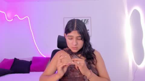 Snapshot of cherrydollxx chatting on October 17, 10:18 am C H E R R Y online show from October 17, 10:18 am