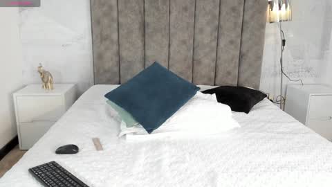 Snapshot of cherryfoxdaddy chatting on December 2, 7:49 pm Cherry online show from December 2, 7:49 pm