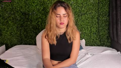 Snapshot of cherryfoxdaddy chatting on January 19, 7:04 pm Cherry online show from January 19, 7:04 pm