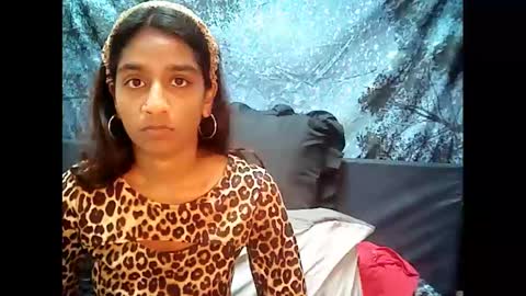 leah online show from January 9, 5:13 am