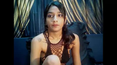 leah online show from January 10, 8:51 am