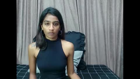 leah online show from January 17, 5:00 am