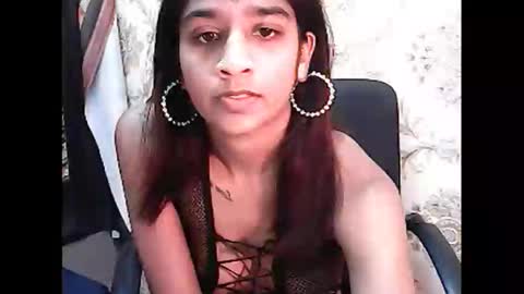 leah online show from March 11, 6:21 am