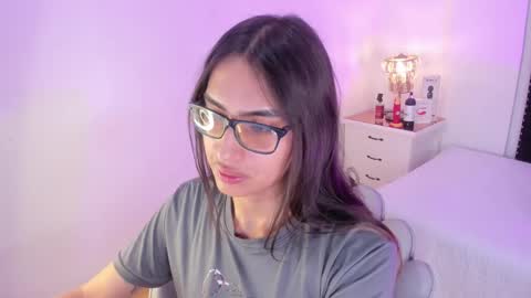 Snapshot of cherrylady2 chatting on October 4, 12:14 pm Cherry online show from October 4, 12:14 pm