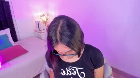 Snapshot of cherrylady2 chatting on October 28, 12:52 pm Cherry online show from October 28, 12:52 pm