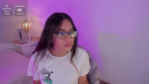 Snapshot of cherrylady2 chatting on November 5, 12:05 pm Cherry online show from November 5, 12:05 pm