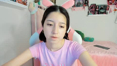 cherrycute666 online show from December 20, 11:47 pm