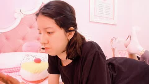 cherrycute666 online show from February 9, 11:25 pm