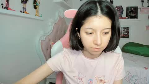 Snapshot of cherrymafer666 chatting on May 9, 12:27 am cherrycute666 online show from May 9, 12:27 am