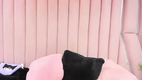 Snapshot of cherrysweetl_ chatting on June 25, 1:26 pm cherrysweetl_ online show from June 25, 1:26 pm