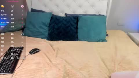 Snapshot of cherryy_boy chatting on March 19, 9:52 pm Matias online show from March 19, 9:52 pm