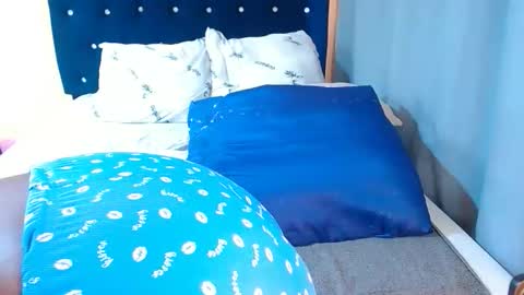 cherryyummy69 online show from November 30, 11:36 am