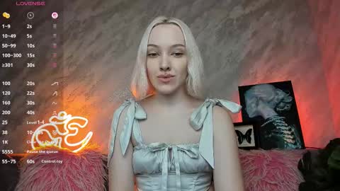 Snapshot of cherylmason chatting on March 3, 9:21 pm Cheryl online show from March 3, 9:21 pm